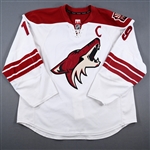 Doan, Shane *<br>White Set 1 w/C<br>Phoenix Coyotes 2012-13<br>#19 Size: 58