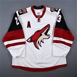 Ekman-Larsson, Oliver *<br>White Set 1 w/A<br>Arizona Coyotes 2015-16<br>#23 Size: 56