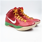 Curry, Stephen *<br>Nike Zoom Hyperdunk (Varsity Red/White-Green) - Christmas Day - Worn 12/25/2011<br>Golden State Warriors 2011-12<br>#30 Size: 13